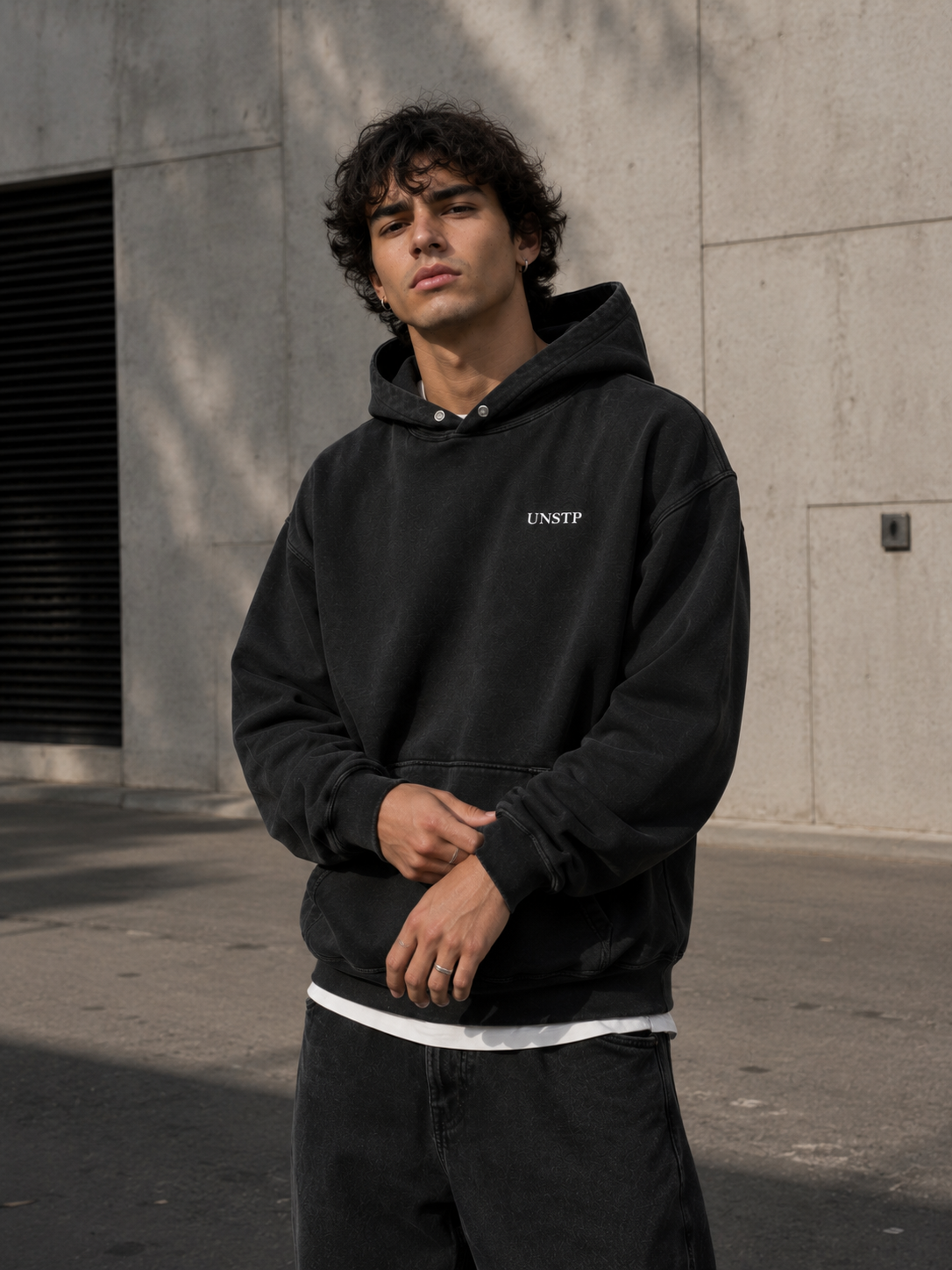 UNSTP Essential Hoodie | Sudadera Minimalista Premium