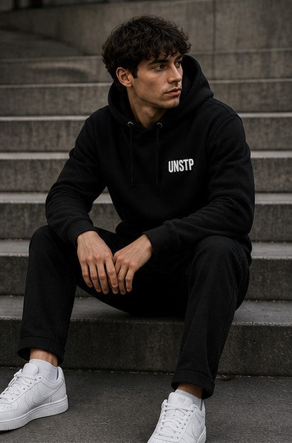 Sudadera UNSTP Essential Hoodie – Streetwear Minimalista