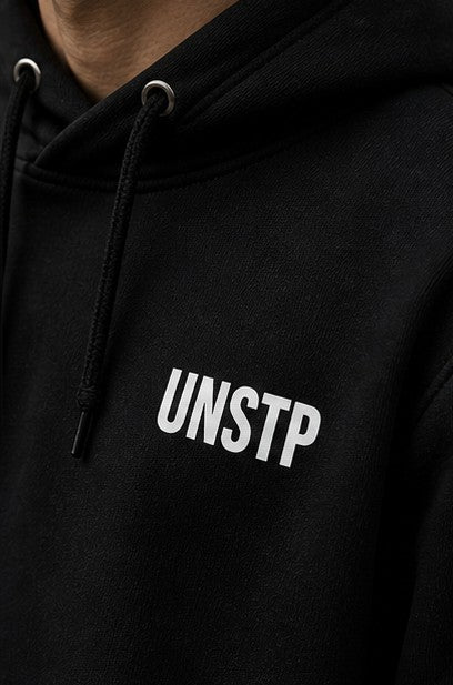 Sudadera UNSTP Essential Hoodie – Streetwear Minimalista